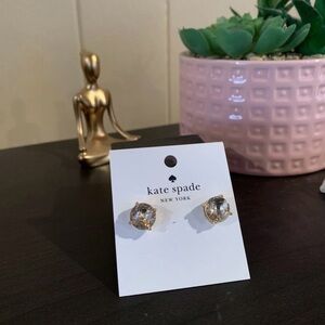 NWT Kate Spade Gumdrop Stud Earrings Clear 922- brand new